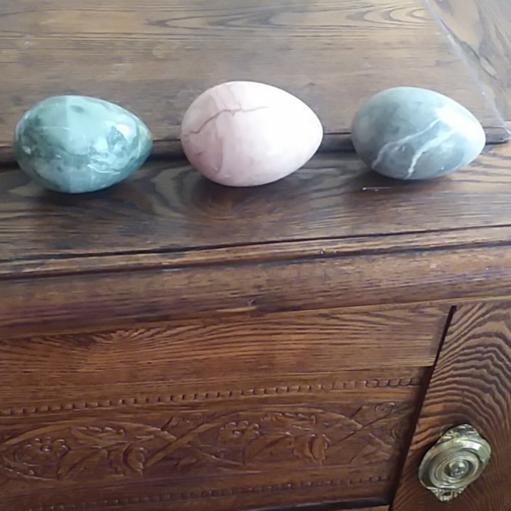 Lot of Marbelized Eggs